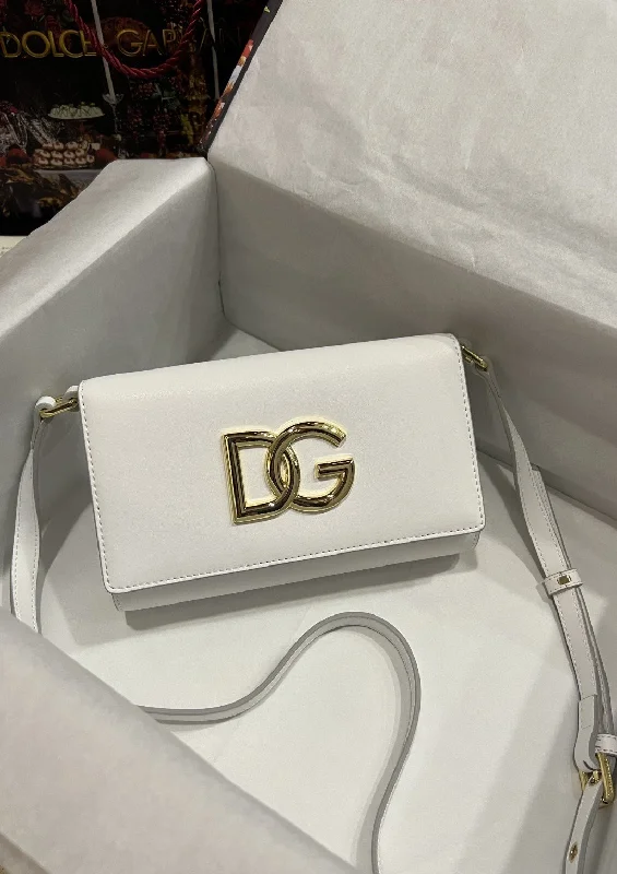 Dolce and Gabbana 3.5 Clutch White For Women 8.3in/21cm DG BB7082AW57680002