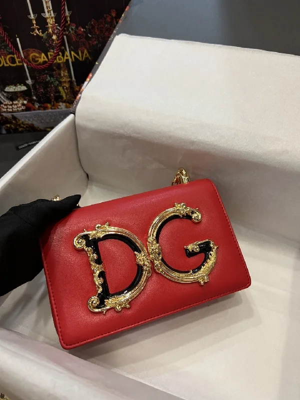 Dolce and Gabbana Nappa DG Girls Shoulder Bag Red For Women 8.3in/21cm DG BB6498AZ80187124