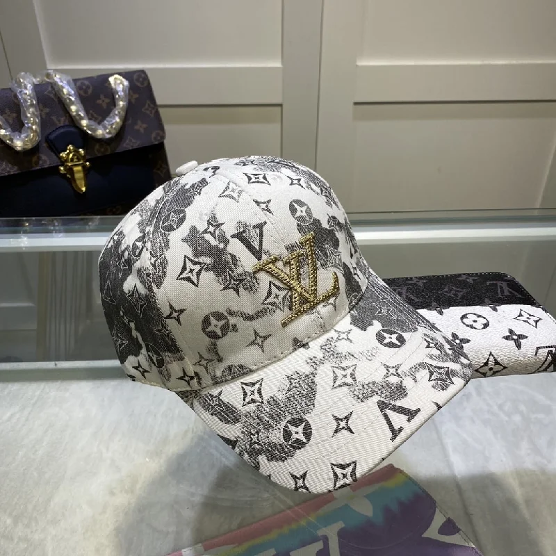 Louis Vuitton Be My Cap In Grey