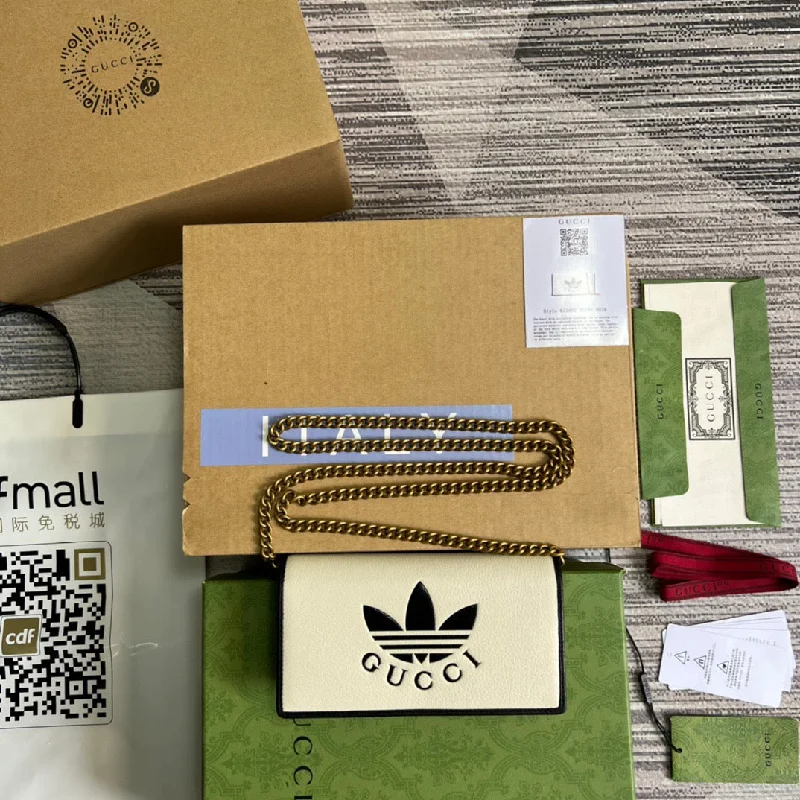 Gucci x Adidas Wallet With Chain White For Women. Women-s Bags 7.5in/19cm GG 621892 UZ3BG 8847