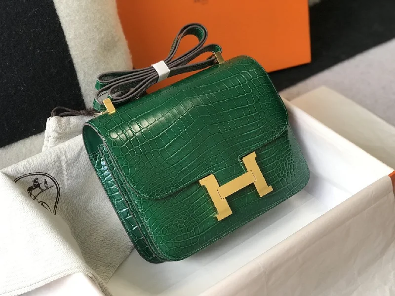 Hermes Constance 23 Pattern Crocodile Green For Women. Women-s Handbags. Shoulder Bag 9in/23cm