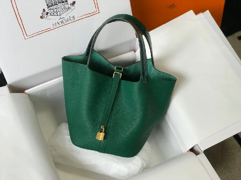 Hermes Picotin Lock 18 Bag Green With Gold-Toned Hardware For Women. Women-s Handbags 7.1in/18cm