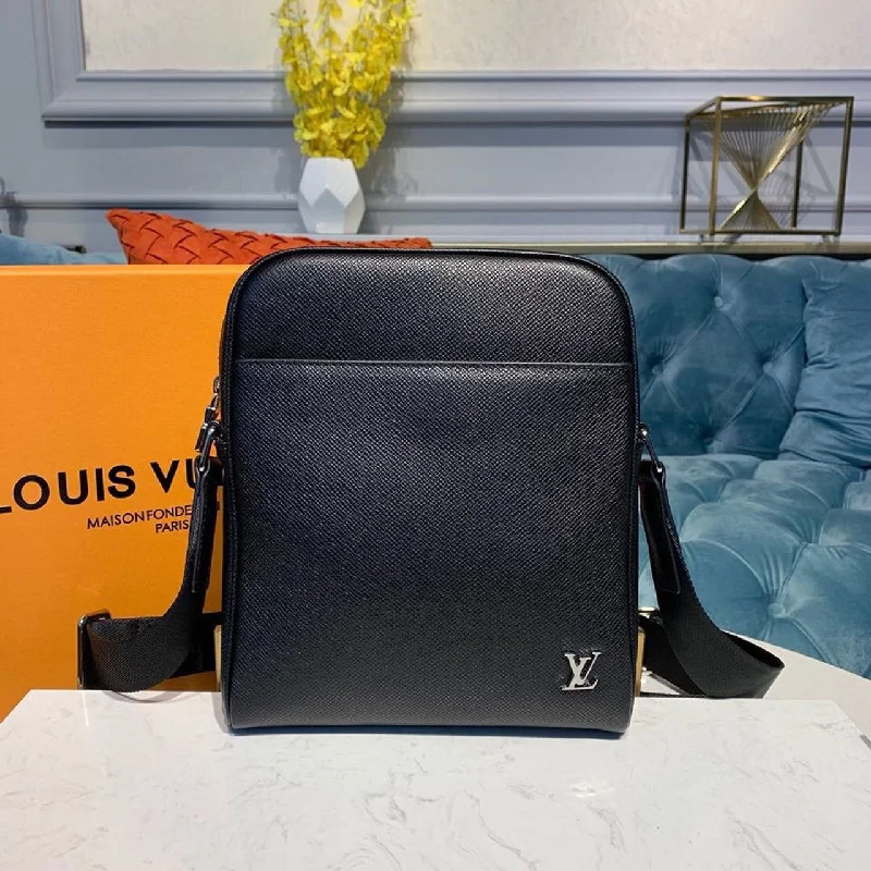 Louis Vuitton Alex Messenger BB Taiga Black For Men. Men-s Bags. Shoulder And Crossbody Bags 9.8in/25cm LV M30265