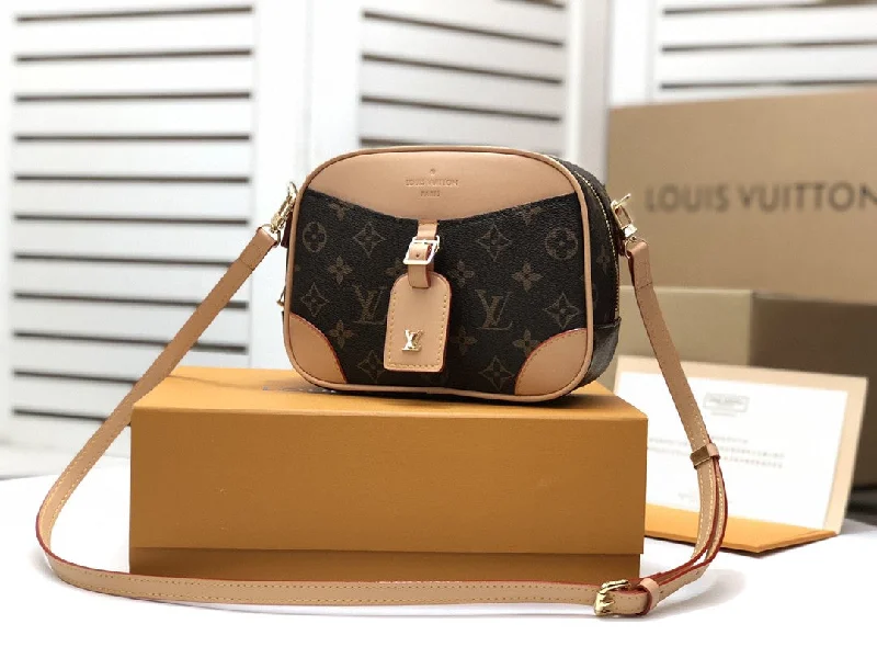 Louis Vuitton Deauville Mini Monogram Canvas By Nicolas Ghesquiere For Women. Women-s Handbags. Shoulder And Crossbody Bags 8.3in/22cm LV M45528