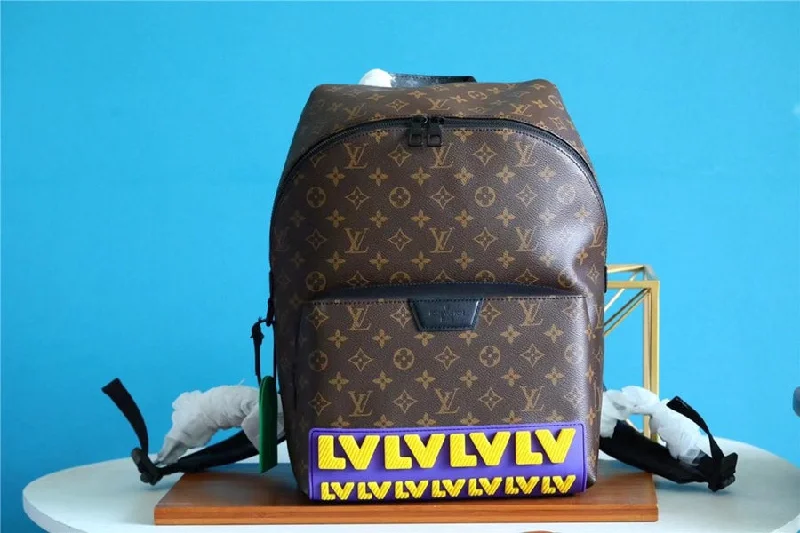 Louis Vuitton Discovery Backpack Monogram Canvas With LV Rubber Signature Appliqu For Fall. Men-s Bags 40cm LV M57965