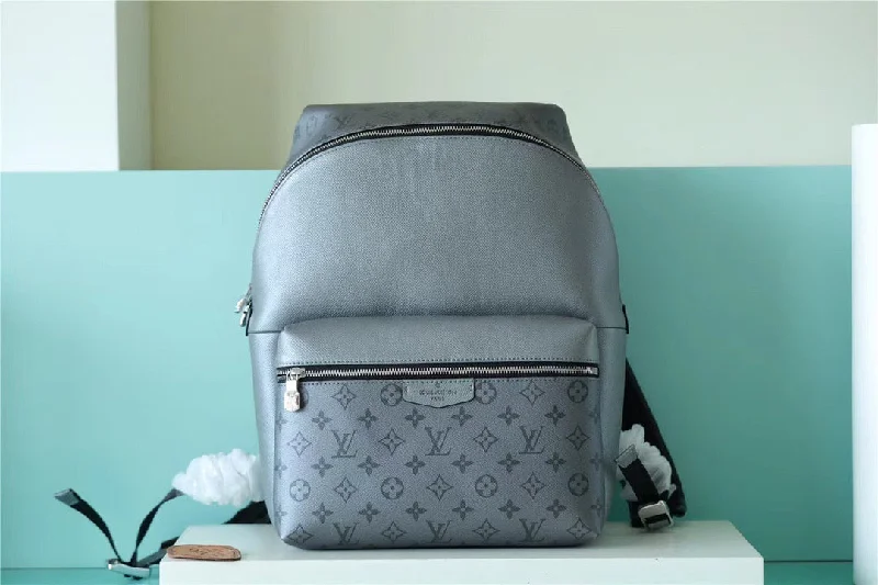 Louis Vuitton Discovery PM Backpack Monogram/Taiga Gunmetal Gray For Men. Men-s Bags. Men-s Backpack 15.7in/40cm LV M30835