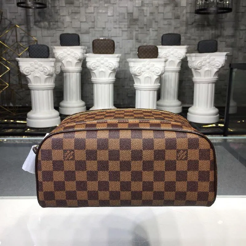 Louis Vuitton King Size Toiletry Damier Ebene Canvas For Women. Women-s Bags. Travel Bags 11in/28cm LV N47527