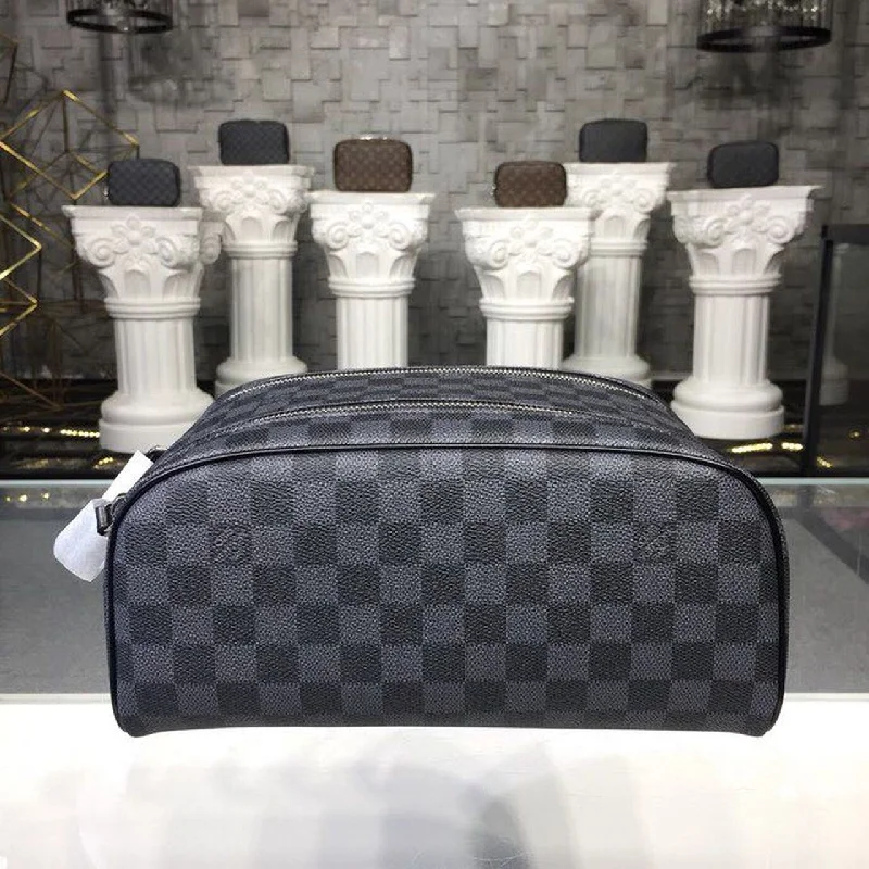 Louis Vuitton King Size Toiletry Damier Graphite Canvas For Women. Women-s Bags. Travel Bags 11in/28cm LV