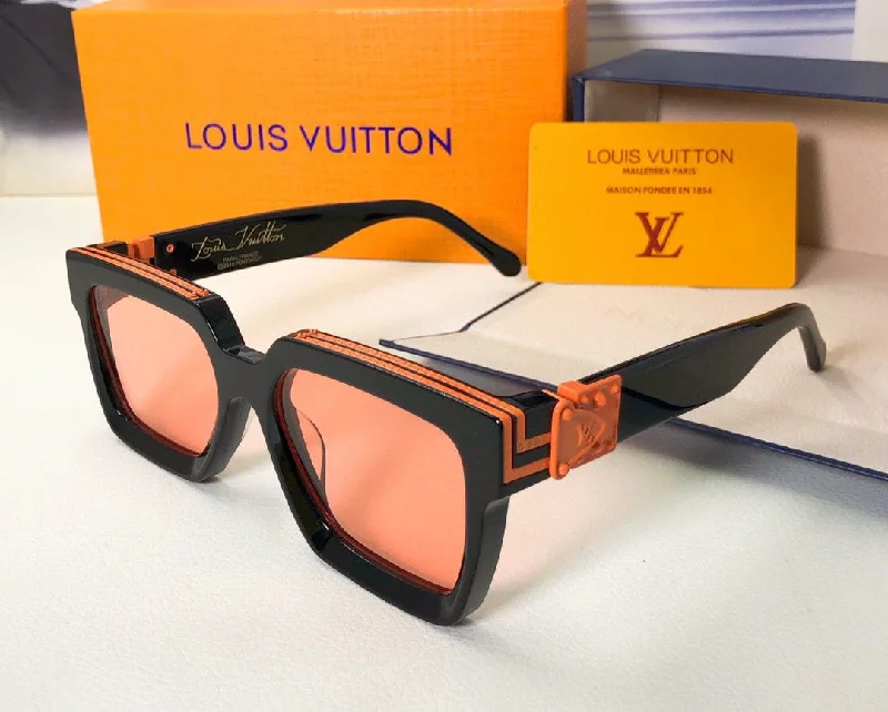 Louis Vuitton Link Square Sunglasses