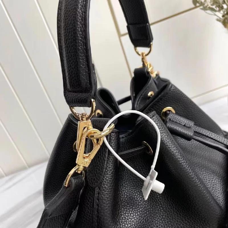 Louis Vuitton Lockme Bucket Black For Women. Women-s Handbags. Shoulder And Crossbody Bags 9.1in/23cm LV M57687