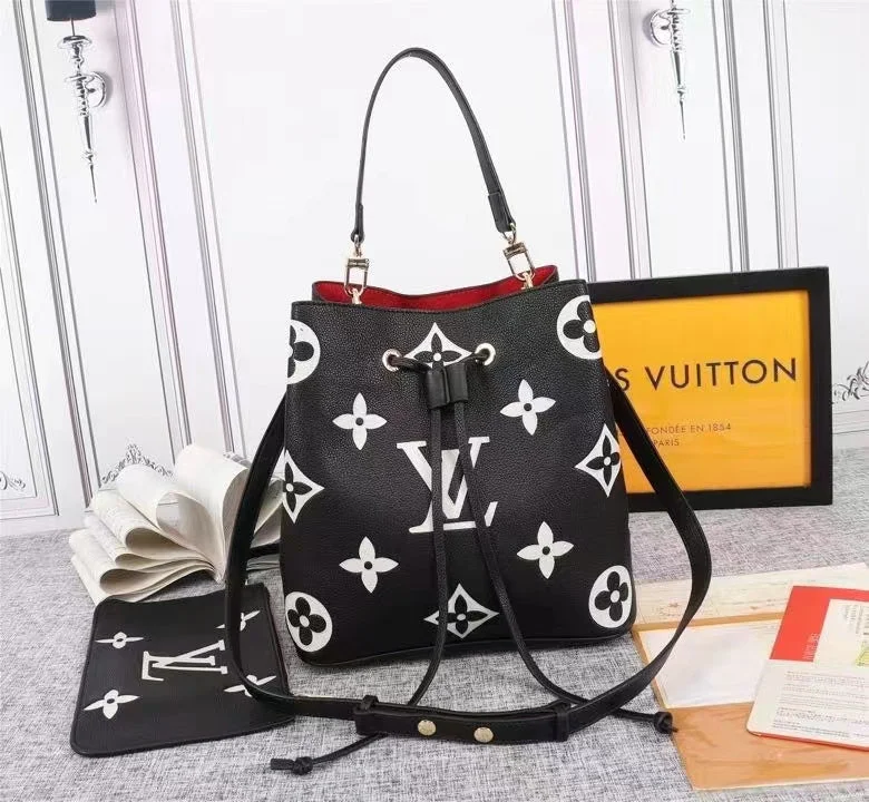 Louis Vuitton Neonoe MM LV Initials And Monogram Flowers Black/White For Women. Women-s Handbags 10.2in/26cm LV M45497