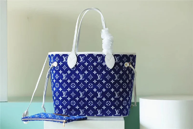 Louis Vuitton Neverfull MM Monogram Blue For Women. Women-s Handbags. Shoulder And Crossbody Bags 12.2in/31cmLV M46220