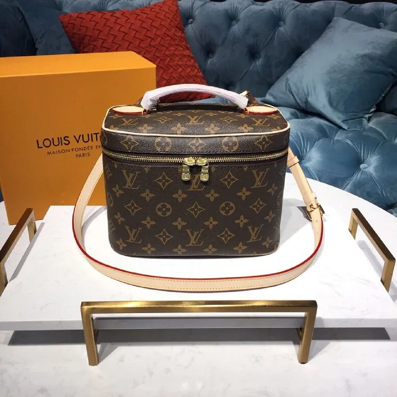 Louis Vuitton Nice BB Vanity Case Monogram Canvas For Women. Women-s Bags. Travel Bags 9.4in/24cm LV M42265