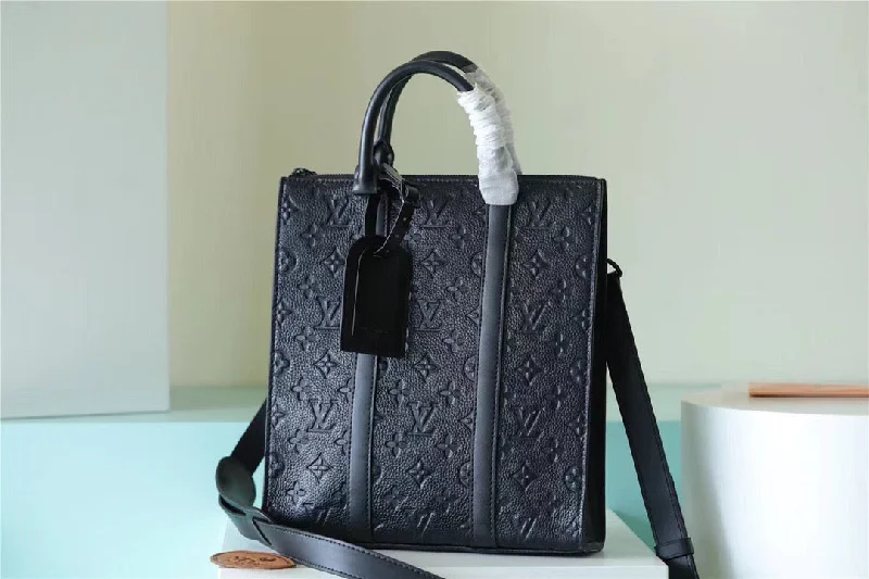 Louis Vuitton Sac Plat Cross Taurillon Black For Men. Men-s Bags. Shoulder And Crossbody Bags 28.5in/11.2cm LV M59960