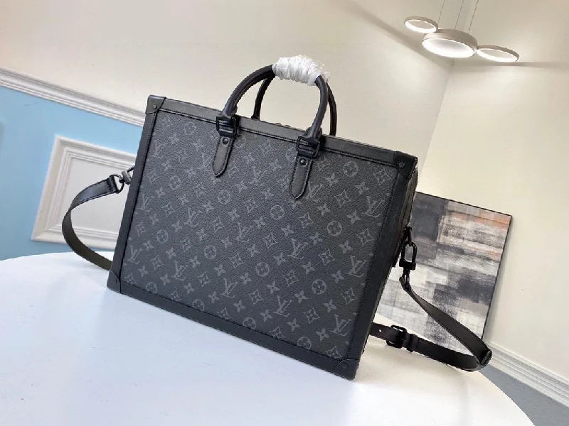 Louis Vuitton Soft Trunk Briefcase Monogram Eclipse Canvas For Men. Men-s Bags. Shoulder And Crossbody Bags 11.4in/29cm LV M44952