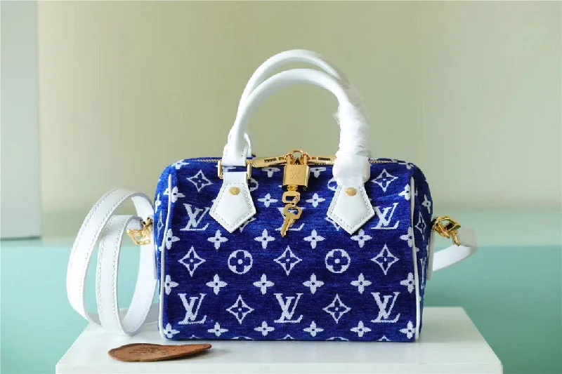 Louis Vuitton Speedy Bandouliere 20 PM Monogram Blue For Women. Women-s Handbags. Shoulder And Crossbody Bags 20.5cm/8.1in LV M20751